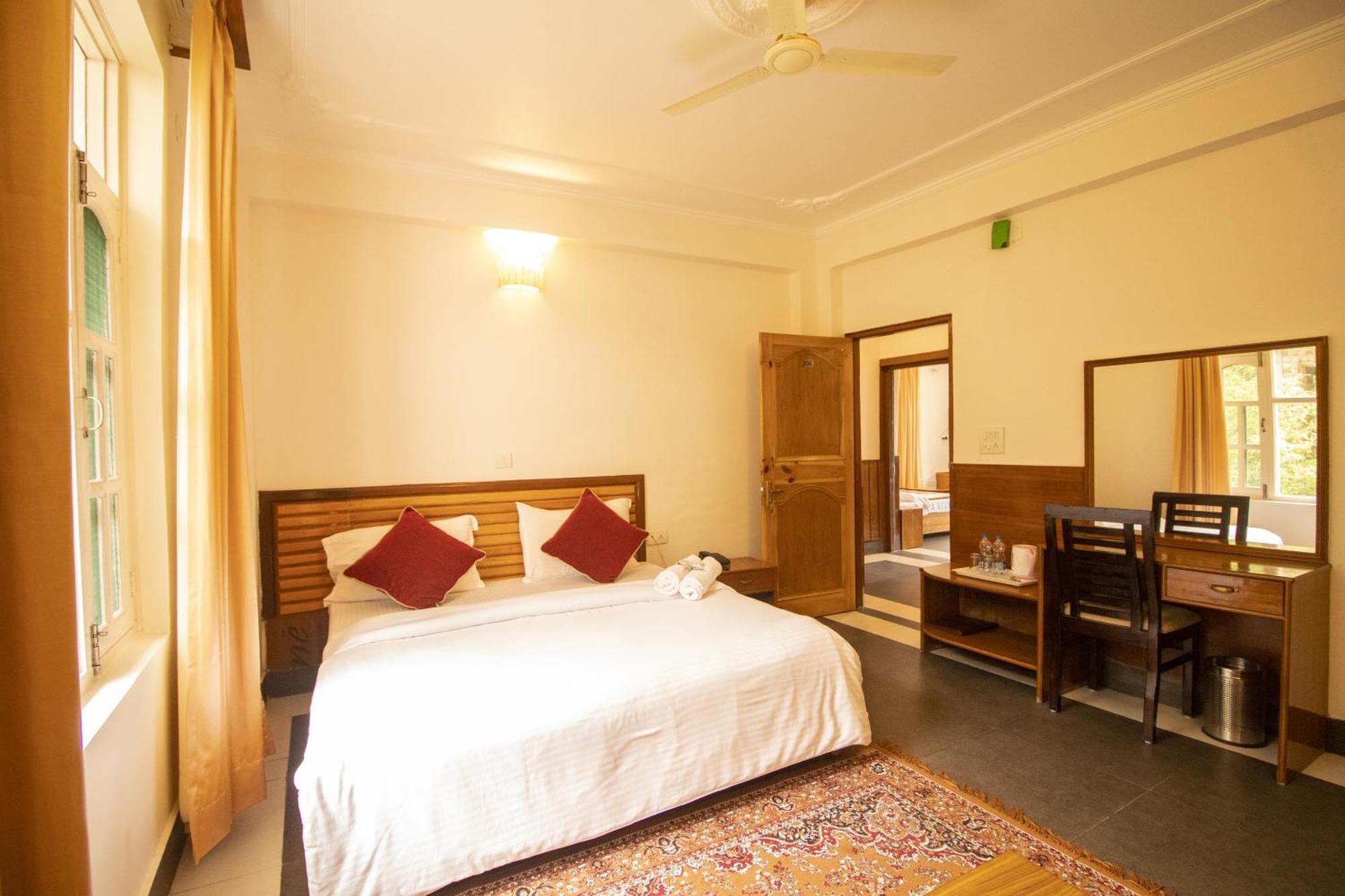 Wow Stayz2 Hotel The Lodge Dharamshala Eksteriør bilde