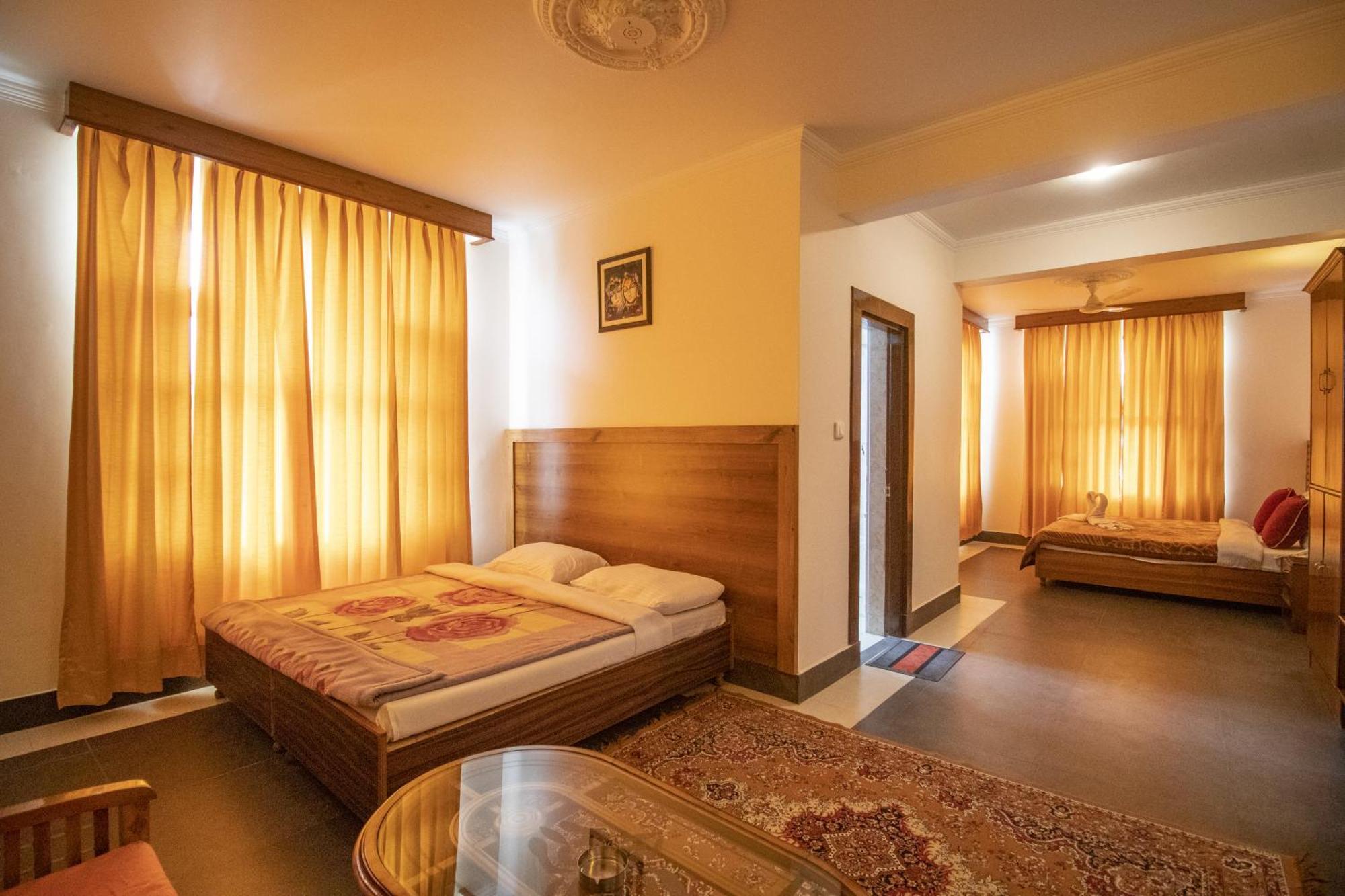 Wow Stayz2 Hotel The Lodge Dharamshala Eksteriør bilde
