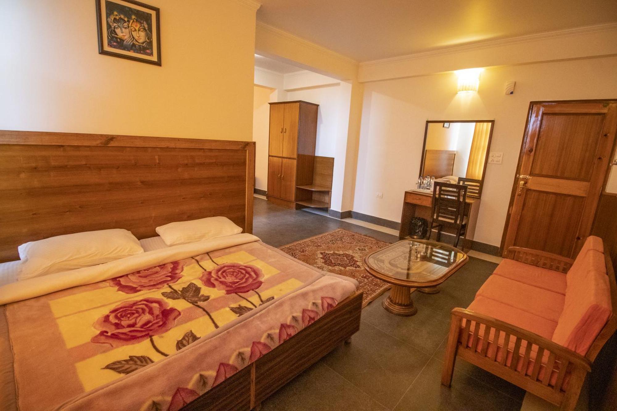 Wow Stayz2 Hotel The Lodge Dharamshala Eksteriør bilde