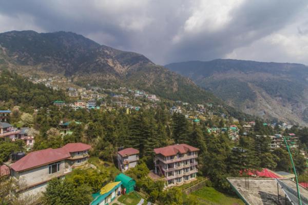 Wow Stayz2 Hotel The Lodge Dharamshala Eksteriør bilde
