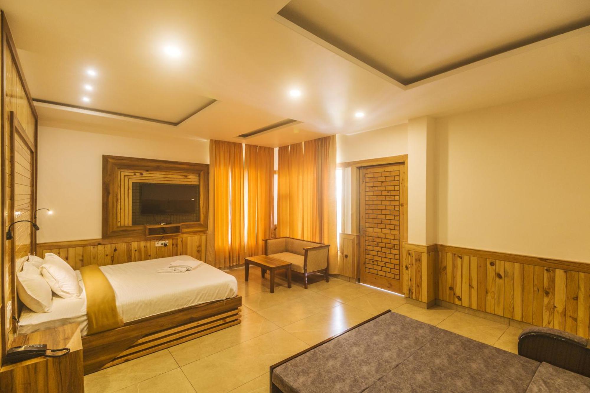 Wow Stayz2 Hotel The Lodge Dharamshala Eksteriør bilde