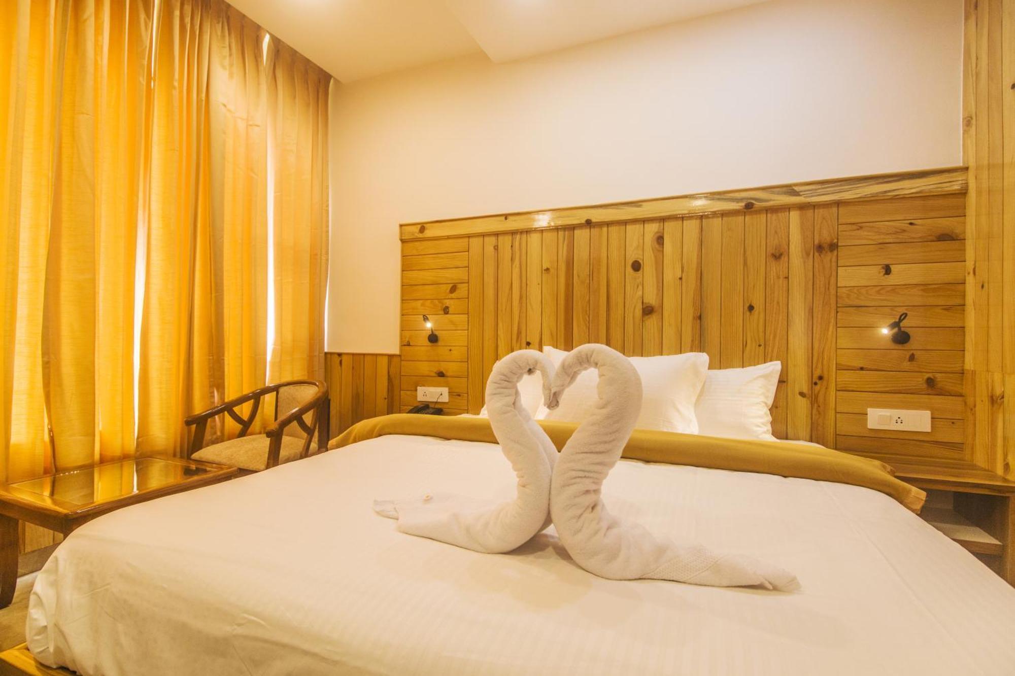 Wow Stayz2 Hotel The Lodge Dharamshala Eksteriør bilde