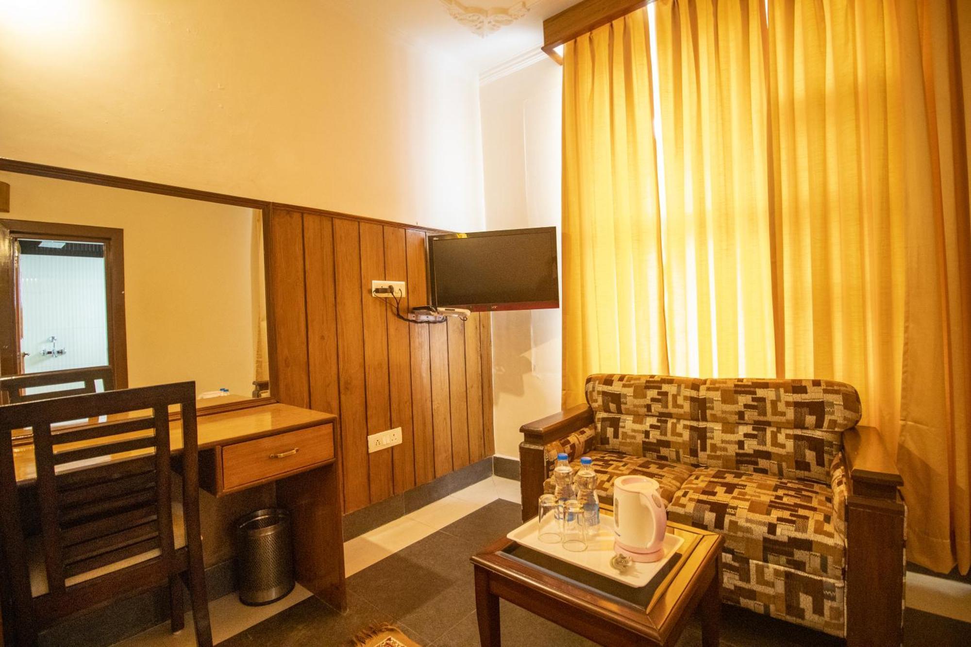 Wow Stayz2 Hotel The Lodge Dharamshala Eksteriør bilde