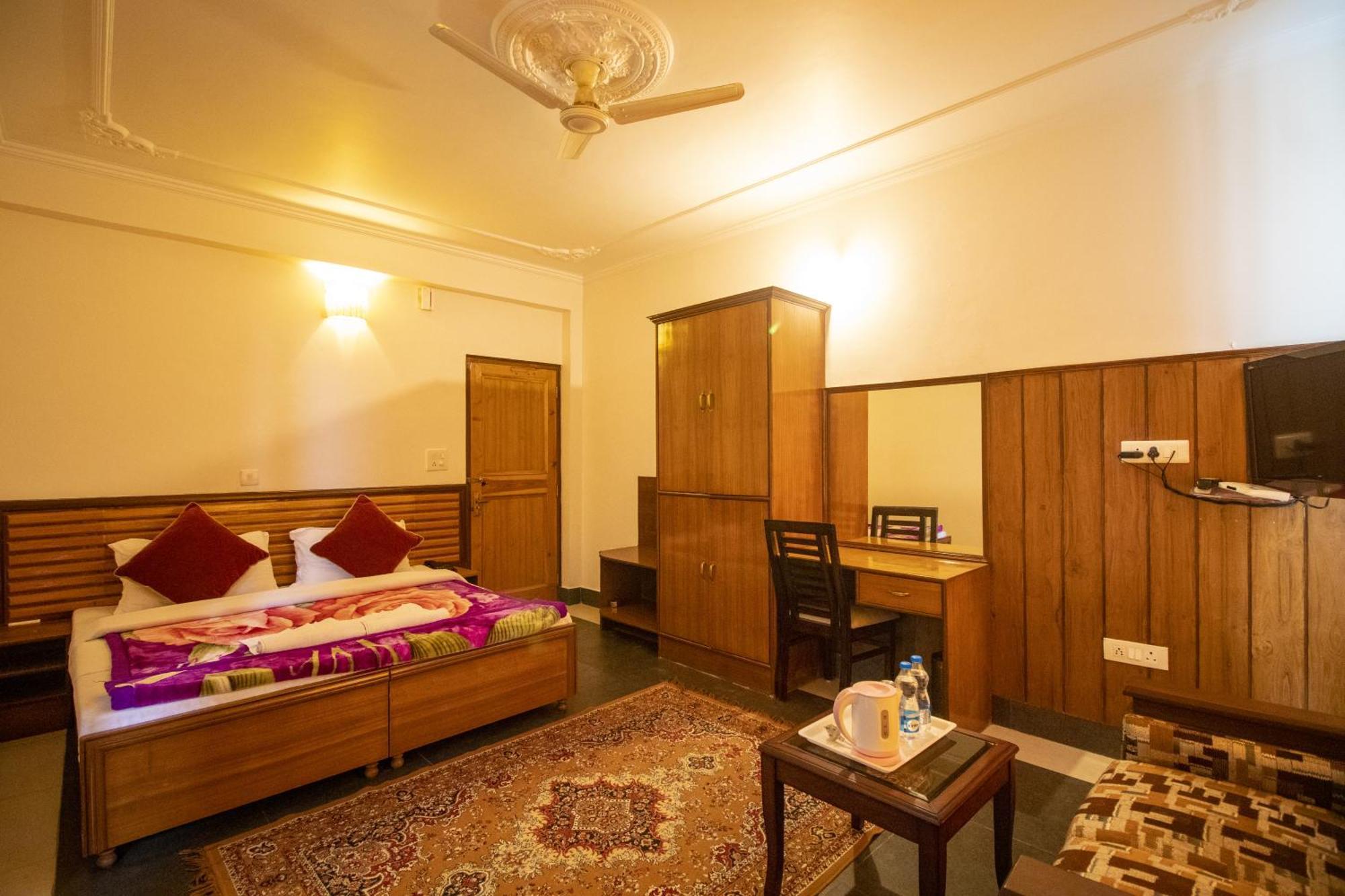 Wow Stayz2 Hotel The Lodge Dharamshala Eksteriør bilde