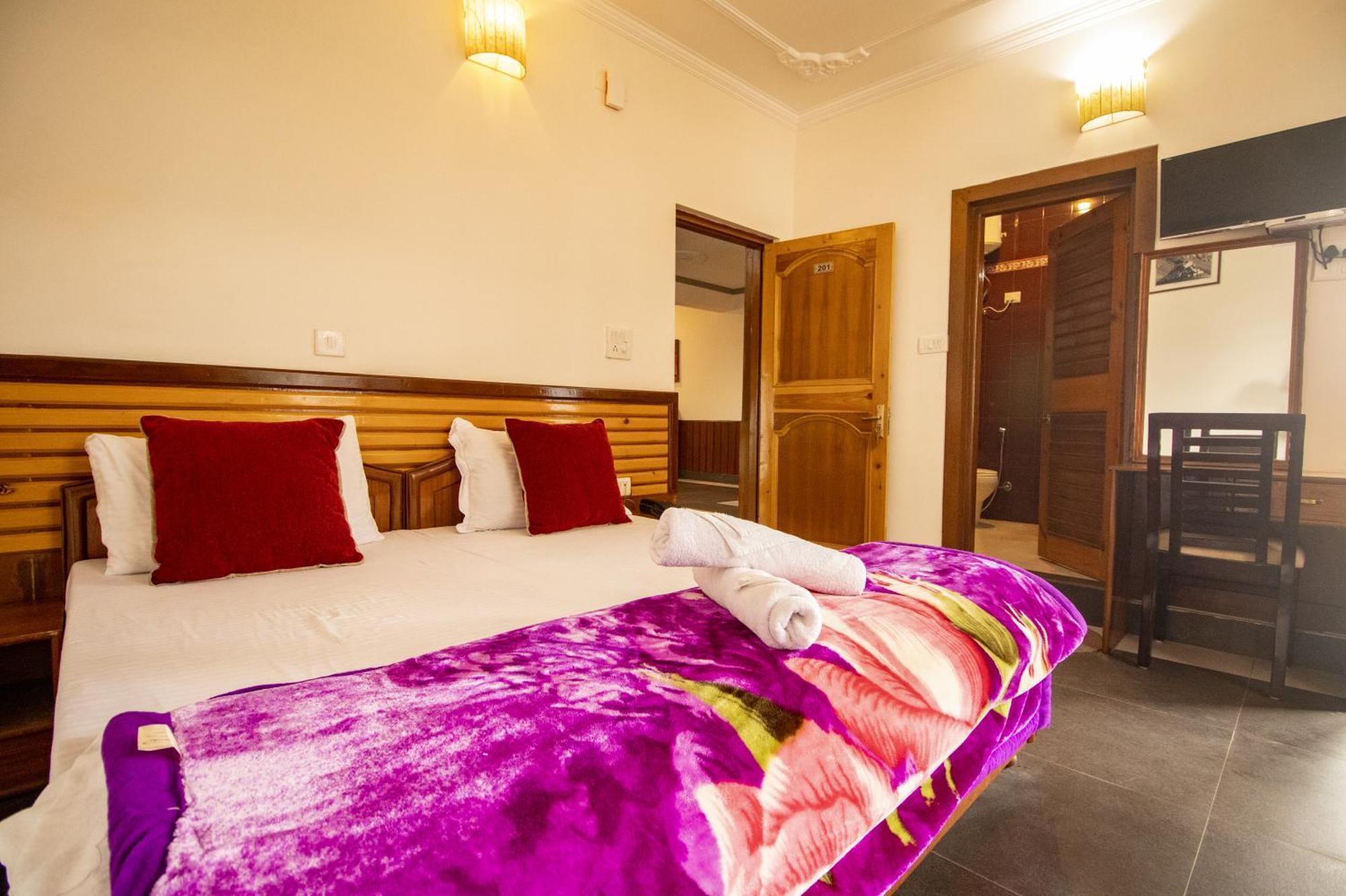 Wow Stayz2 Hotel The Lodge Dharamshala Eksteriør bilde
