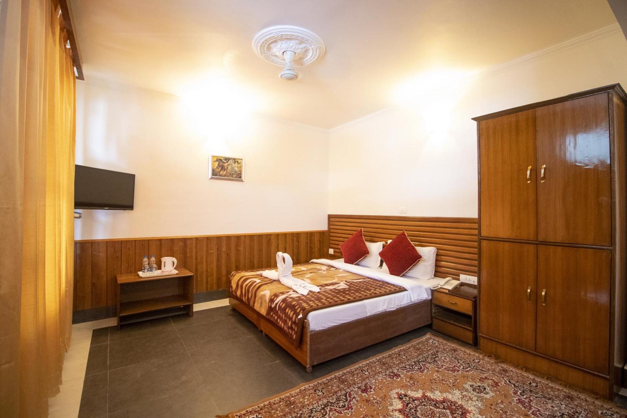 Wow Stayz2 Hotel The Lodge Dharamshala Eksteriør bilde